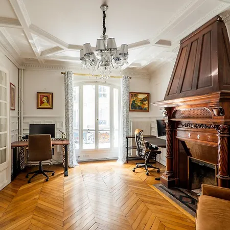 Veeve - Timeless Majesty * Paris