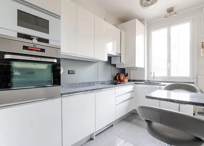 Veeve - Timeless Majesty