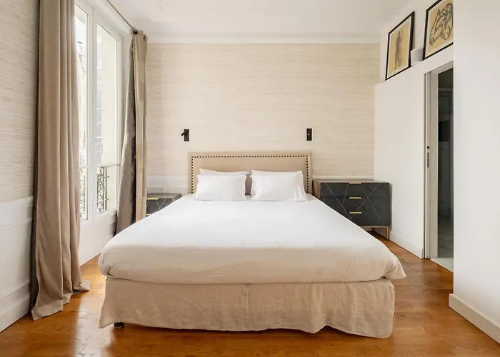 Апартаменты Veeve - Timeless Majesty Париж